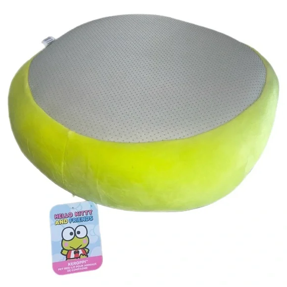 Hello Kitty Sanrio Keroppi pet bed. - Picture 5 of 14